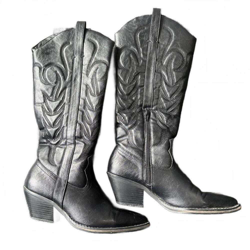 COCONUTS BY MATISSE | Black Gaucho Western Boots